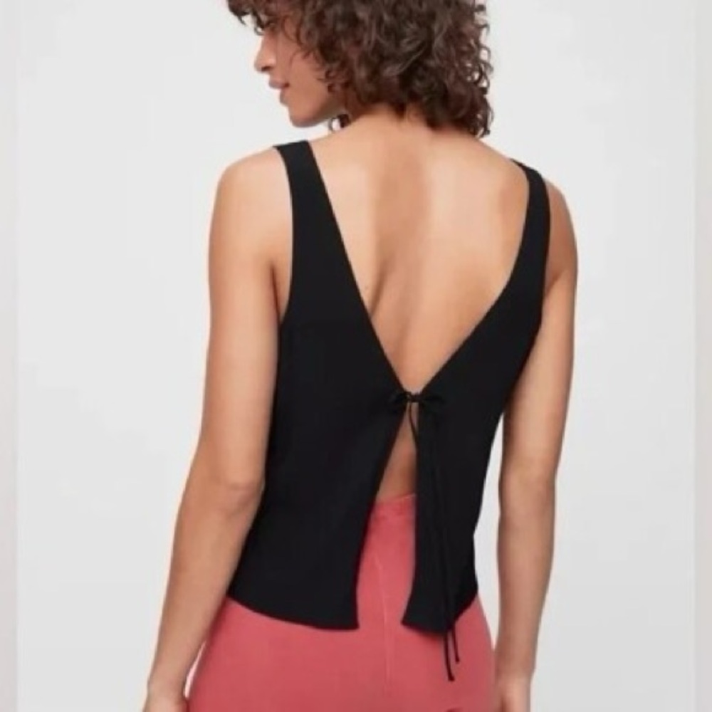 Aritzia Sleeveless Tie Back Tank